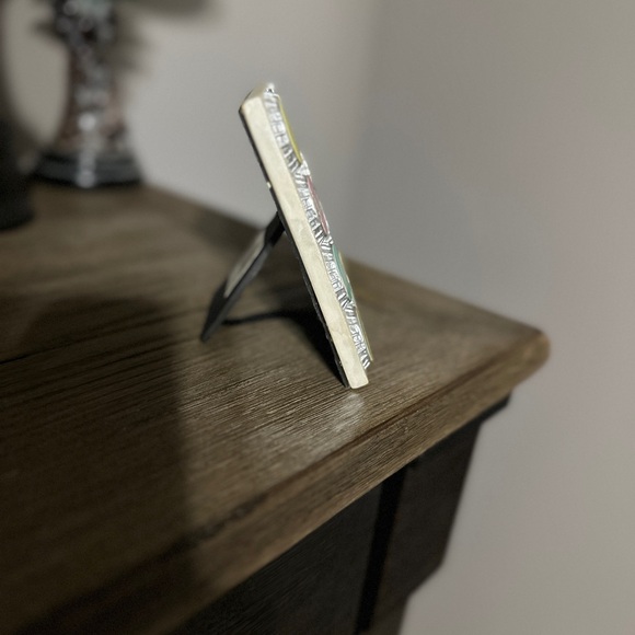 Adorable bottle cap small picture frame.  Pet/smoke free home. - Picture 6 of 7